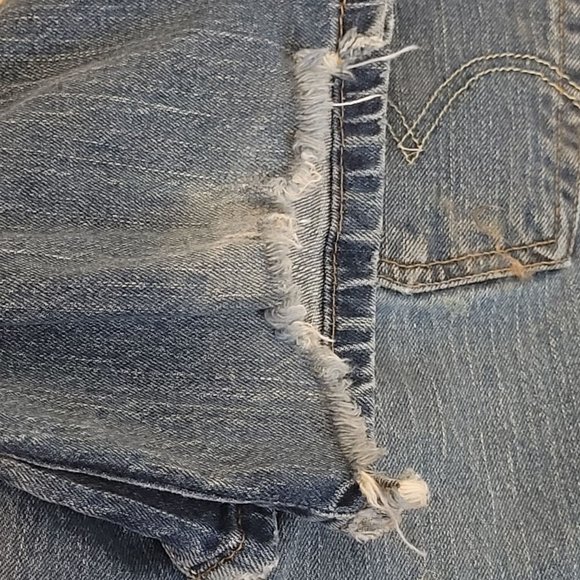 Levis 515 Dark Blue Bootcut Womens 16 Short Distressed Bottom Edge - Picture 6 of 15